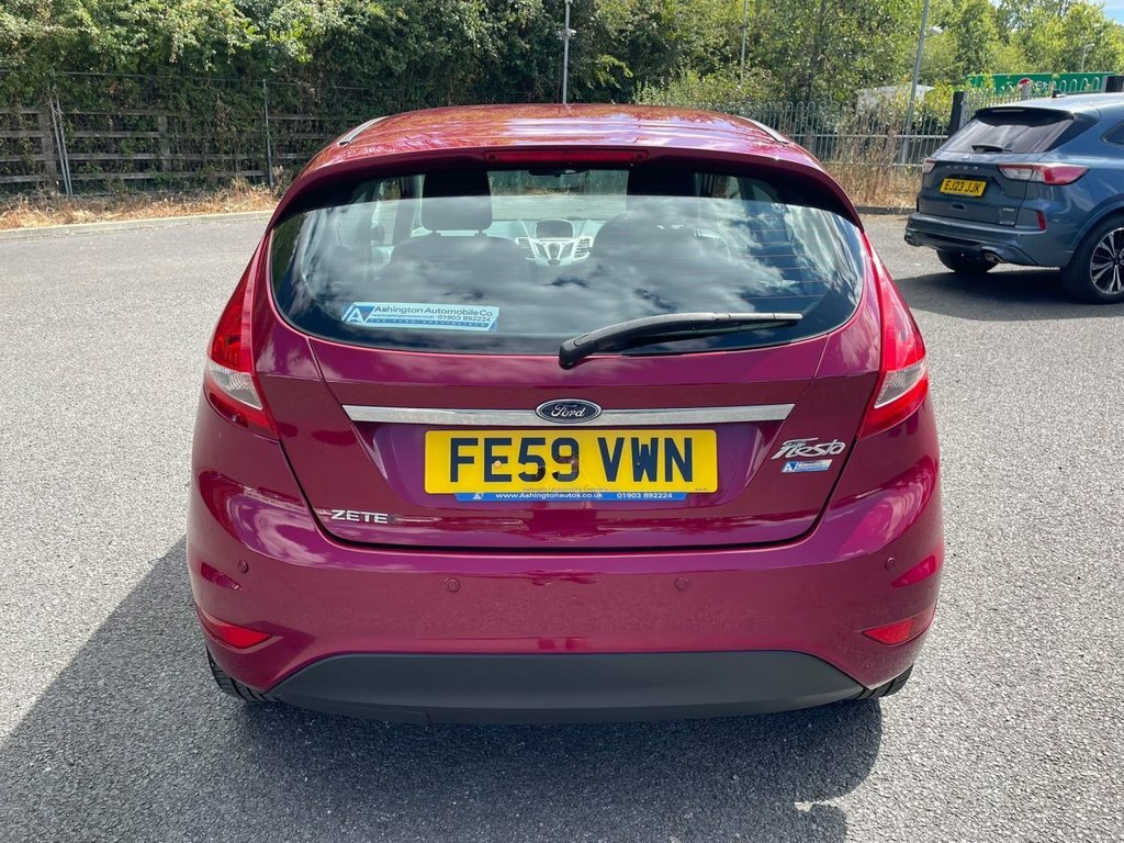 Ford Fiesta 1.6 Fiesta Titanium 120 Grey #4