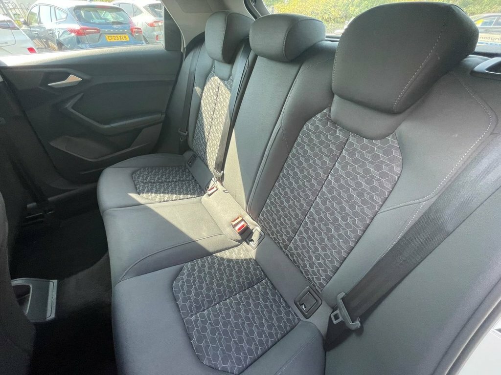 Audi A1 1.0 Tfsi 25 Sport Sportback Euro Silver #11