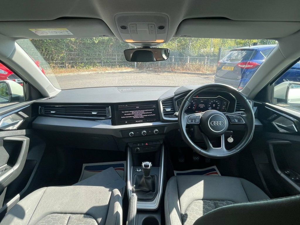 Audi A1 1.0 Tfsi 25 Sport Sportback Euro Silver #16