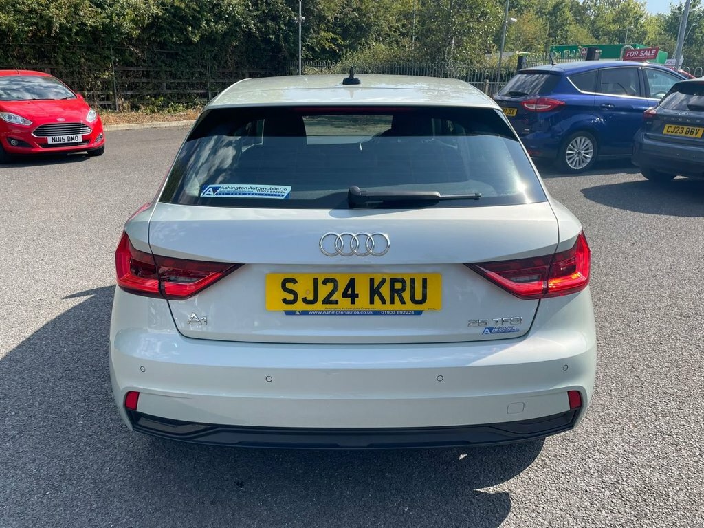Audi A1 1L Sport Silver #4
