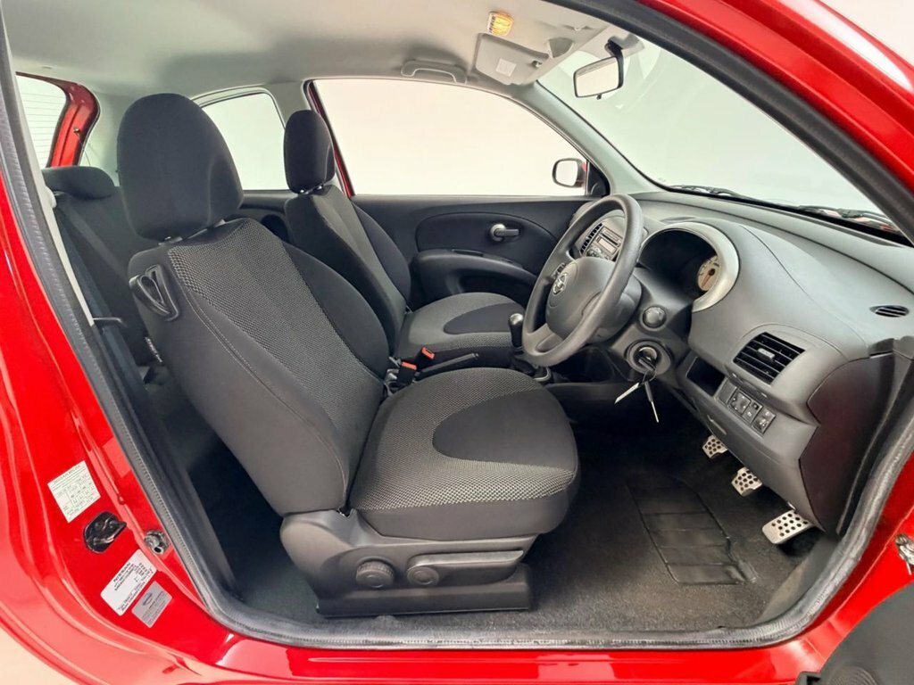 Nissan Micra 1.6 16V 160Sr Black #9