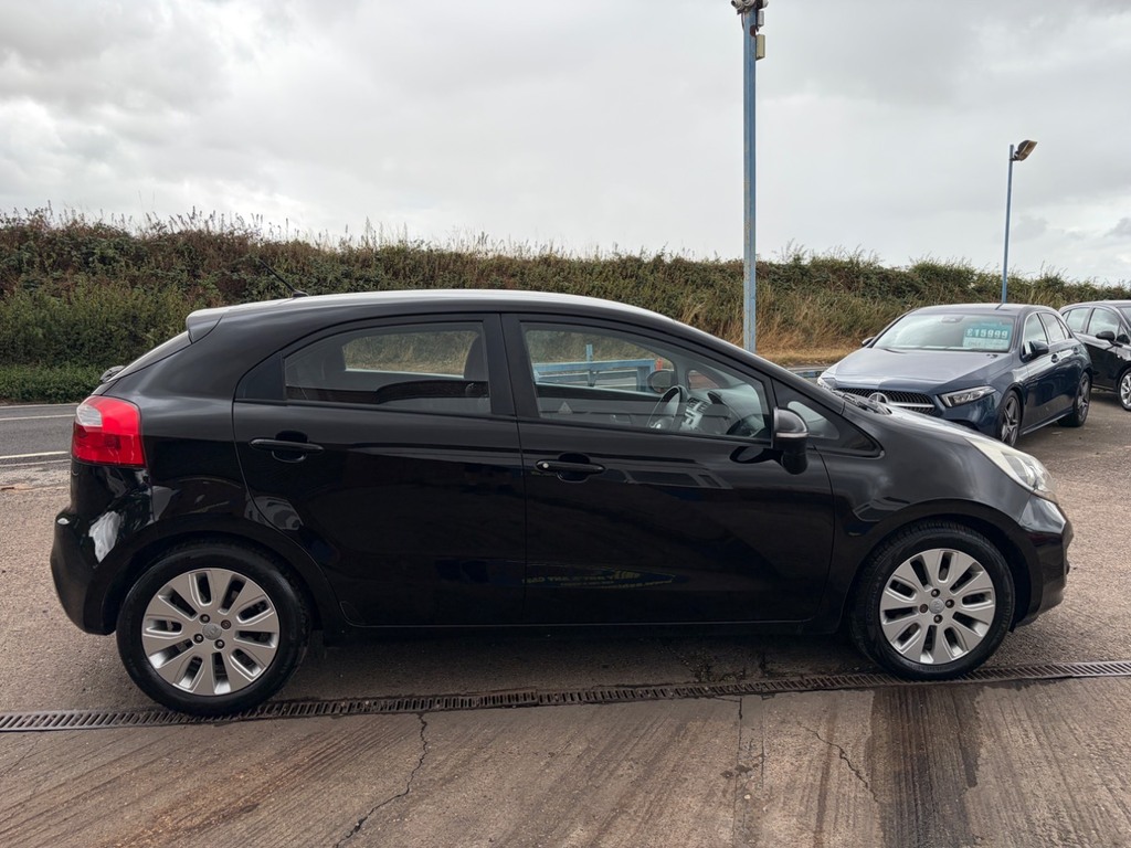 Kia RIO 1.4 2 Clear Mot Until 172027, Same Owner Las Black #3