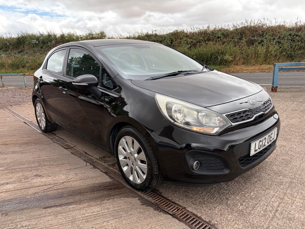 Kia RIO 1.25 2 Hatchback Euro 5 84 Bhp Red #11