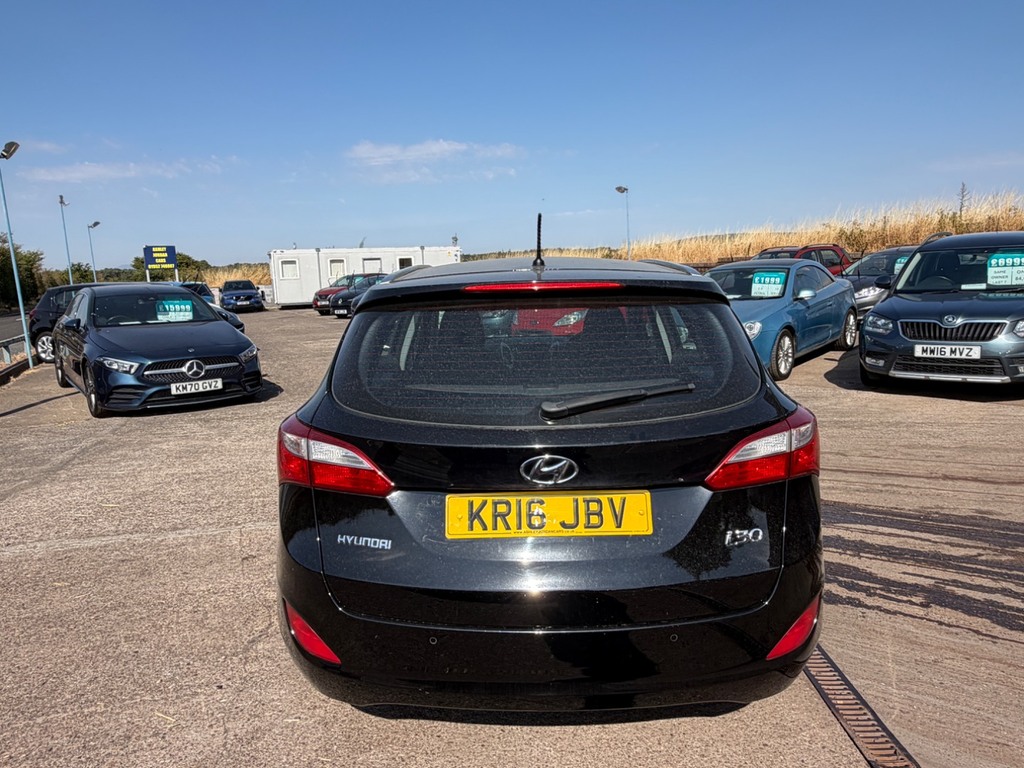 Hyundai I30 1.4 Blue Drive Se Sat Nav 2016 Ulez C Silver #10