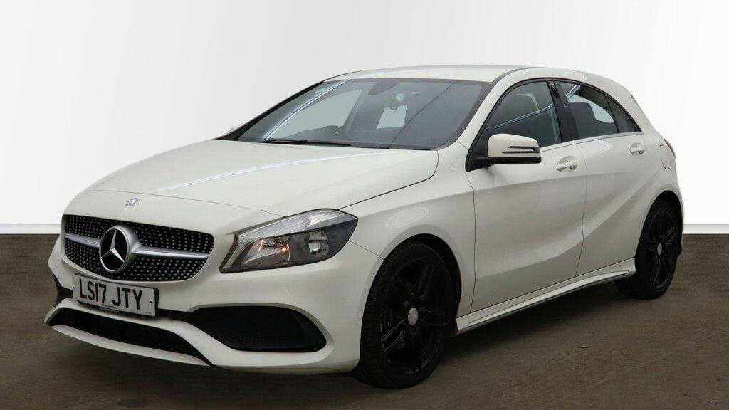 Mercedes-Benz A Class 1.5 A180d Amg Line 7G-dct Euro 6 Ss White #3