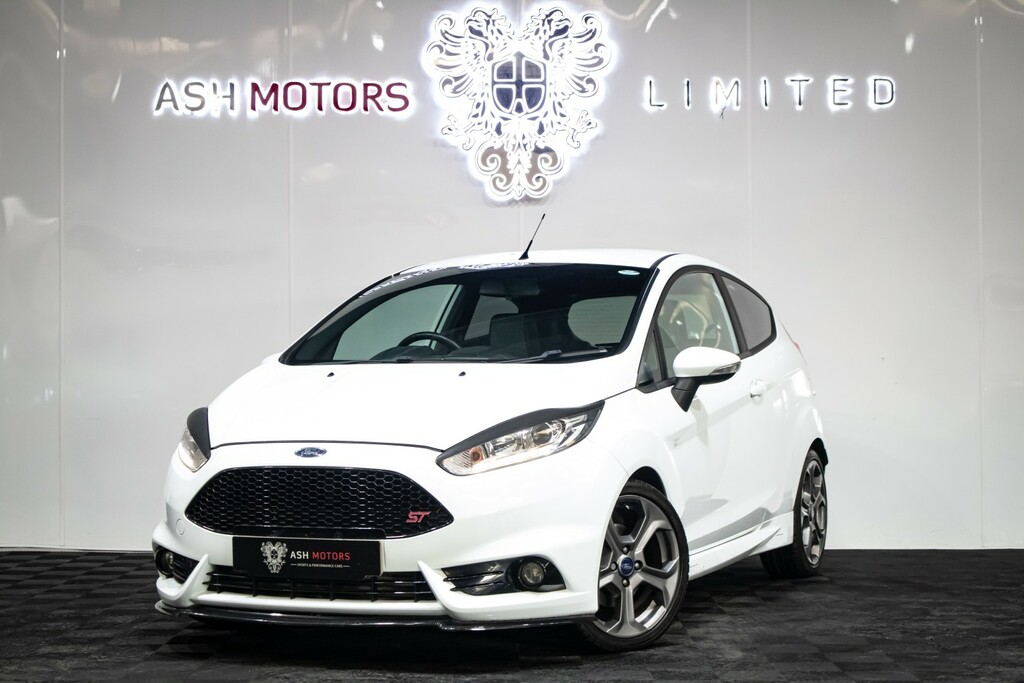Ford Fiesta 1.6 T Ecoboost St-2 White
