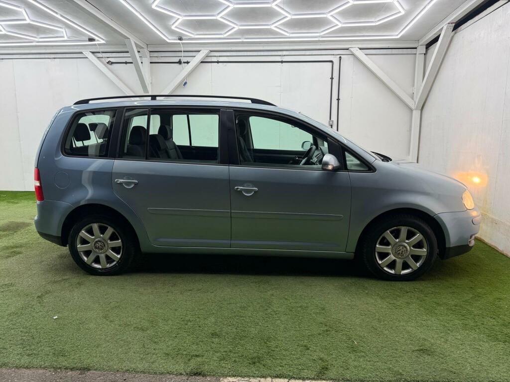 Volkswagen Touran 1.6 Fsi Se 7 Seats RO06EAP Blue #2
