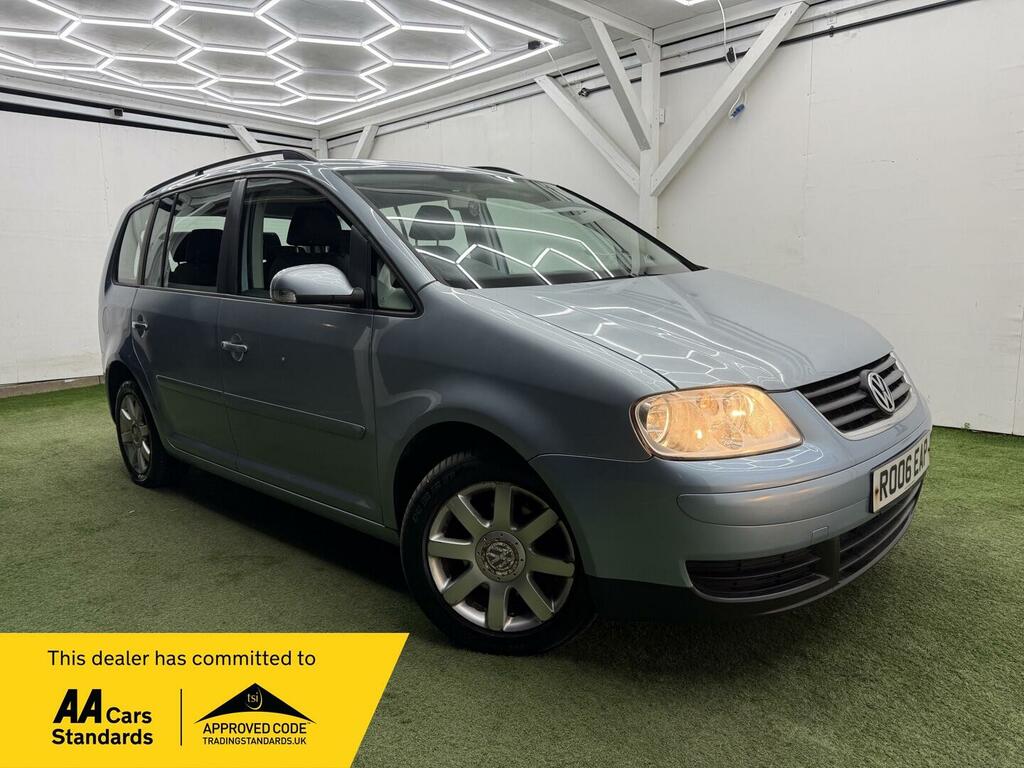 Volkswagen Touran 1.6 Fsi Se 7 Seats Blue