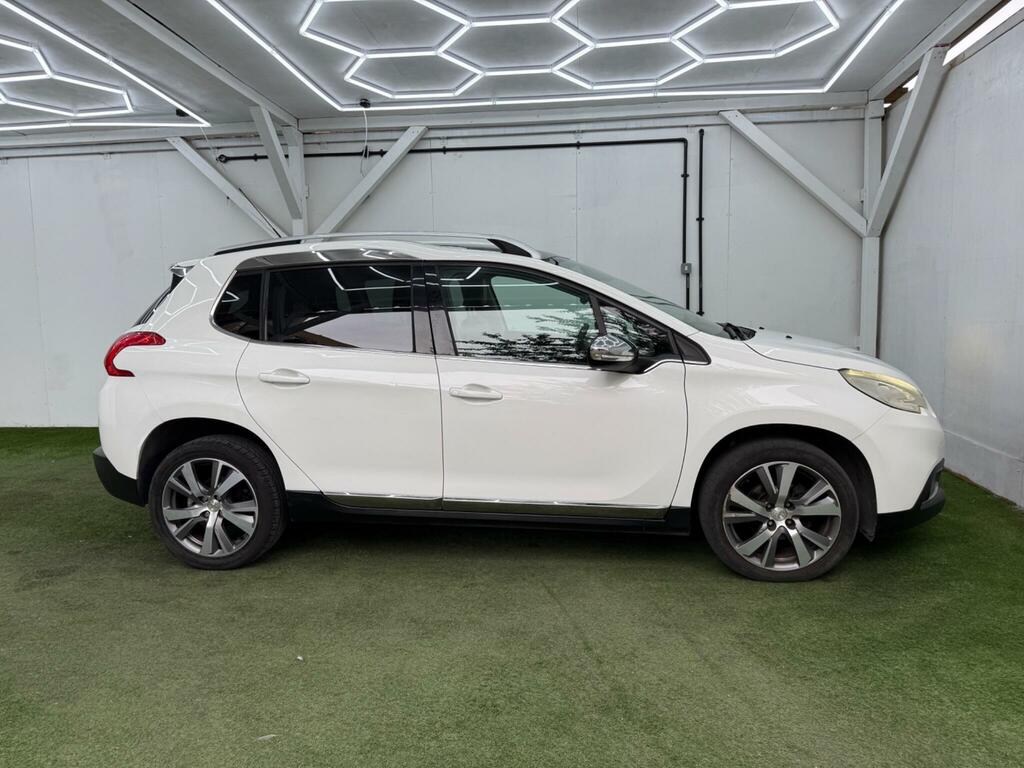 Peugeot 2008 1.6 E-hdi Feline Euro 5 Ss Calima FE64BNV White #2