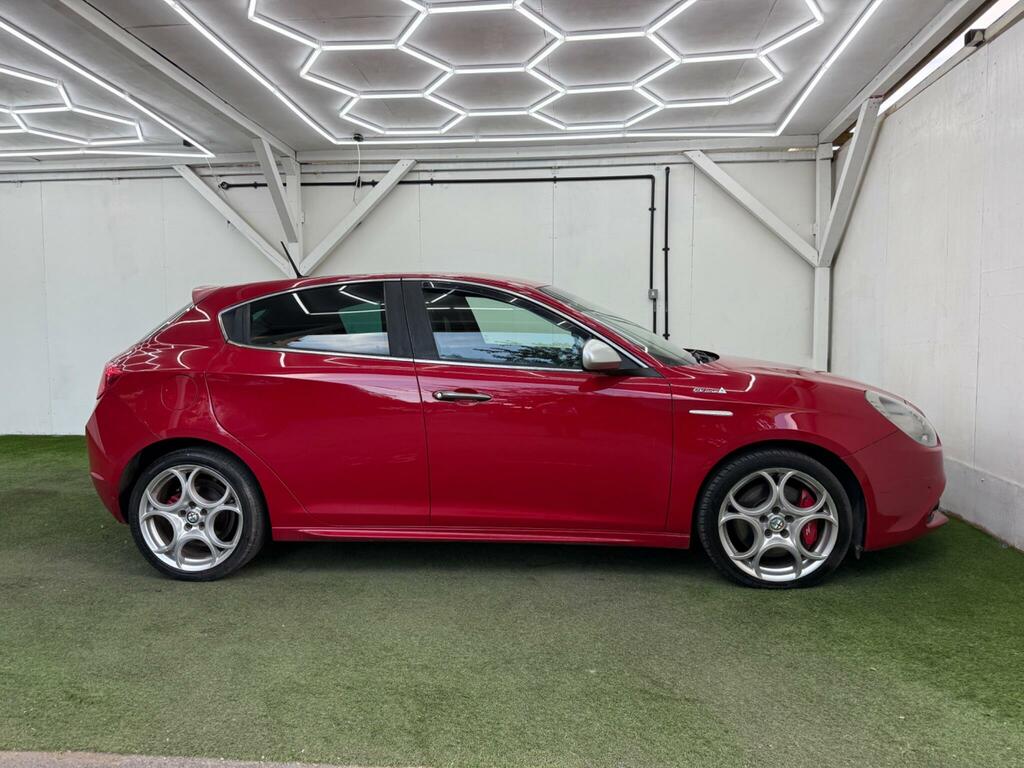 Alfa Romeo Giulietta 2.0 Jtdm-2 Qv Line Tct Euro 6 Ss FH15HHR Red #2