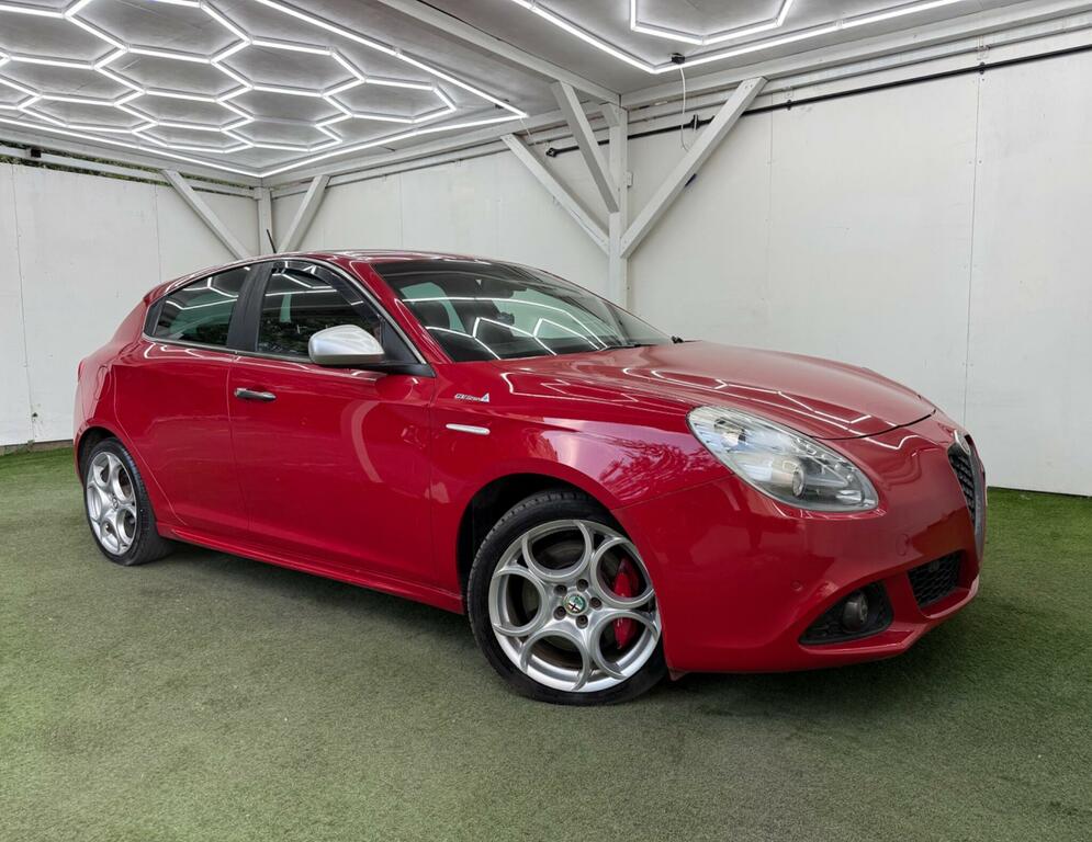 Alfa Romeo Giulietta 2.0 Jtdm-2 Qv Line Tct Euro 6 Ss FH15HHR Red #4