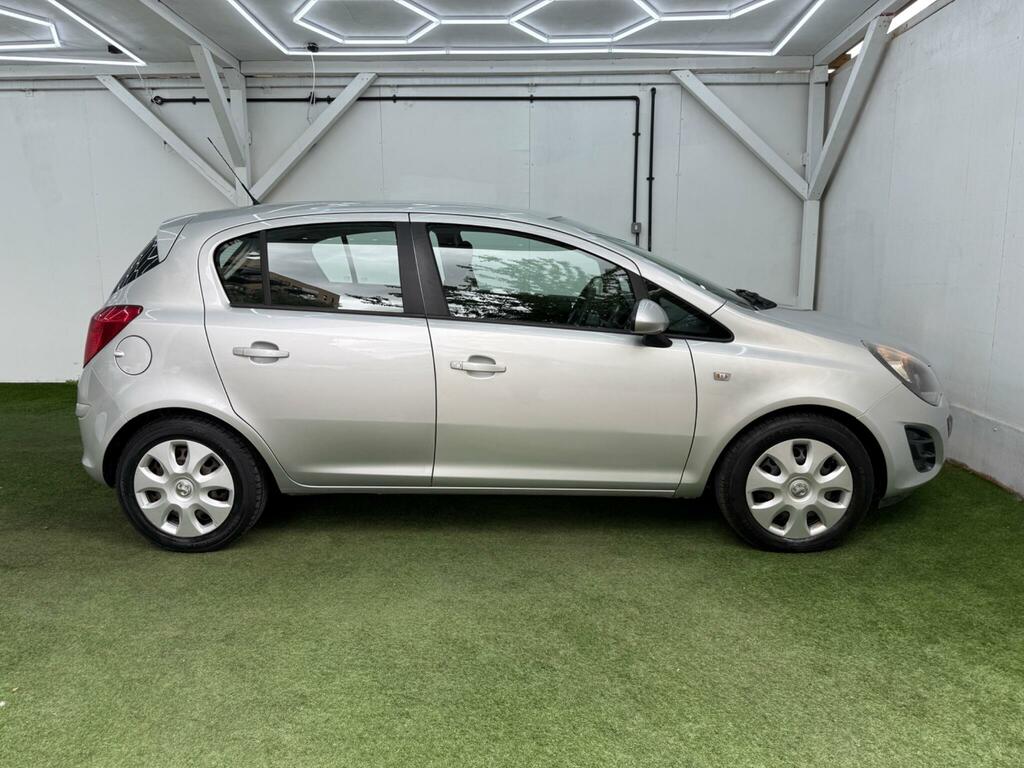 Vauxhall Corsa Exclusiv Silver #2