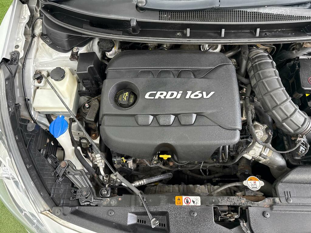 Hyundai I30 1.6 Crdi Comfort Euro 5 Black #13