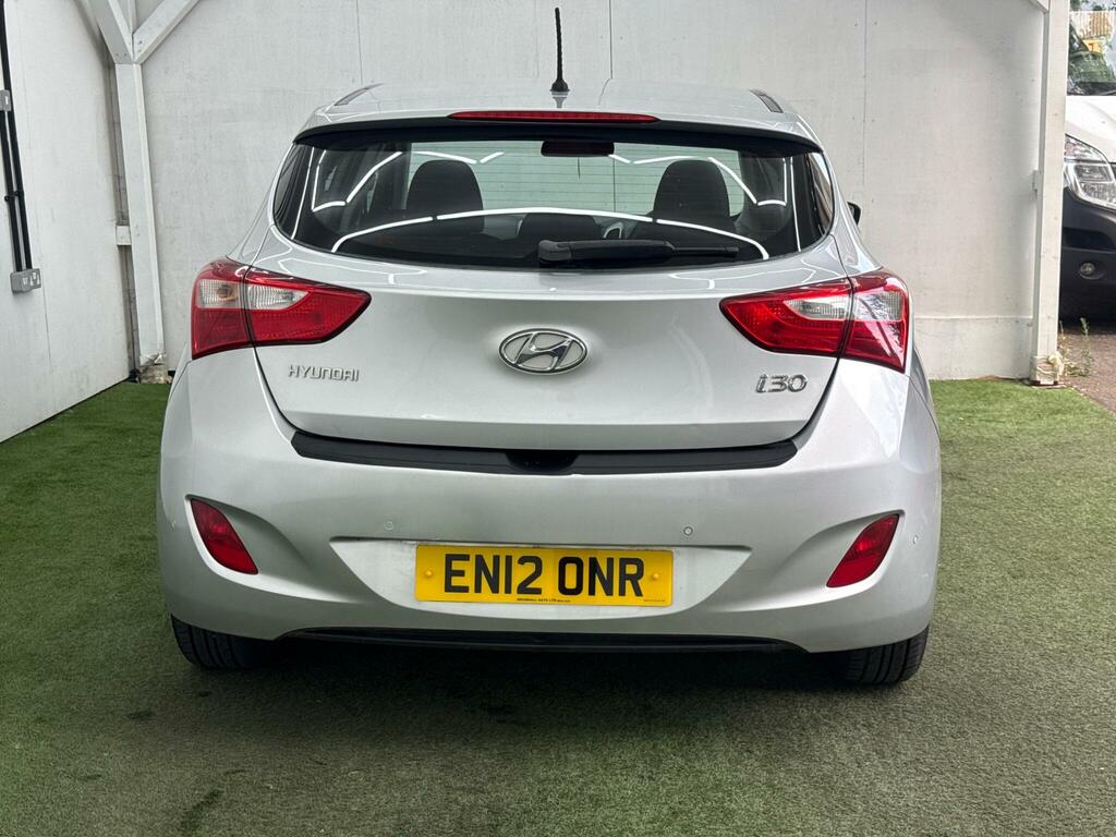 Hyundai I30 1.6 Crdi Comfort Euro 5 Black #7