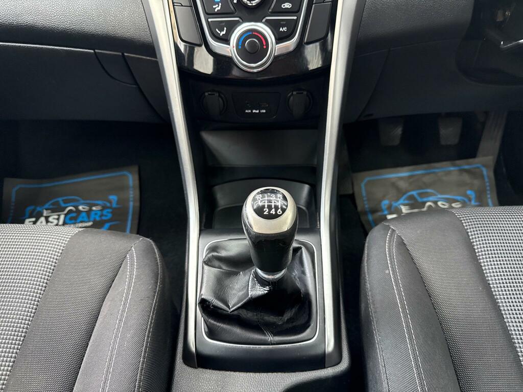 Hyundai I30 1.6 Crdi Comfort Euro 5 Black #32
