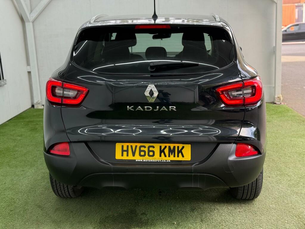 Renault Kadjar 1.5 Signature Nav Dci 5 Seat Family Suv Wit White #7