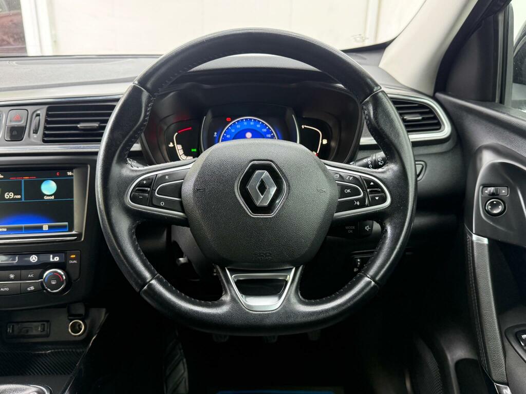 Renault Kadjar 1.5 Signature Nav Dci 5 Seat Family Suv Wit White #33