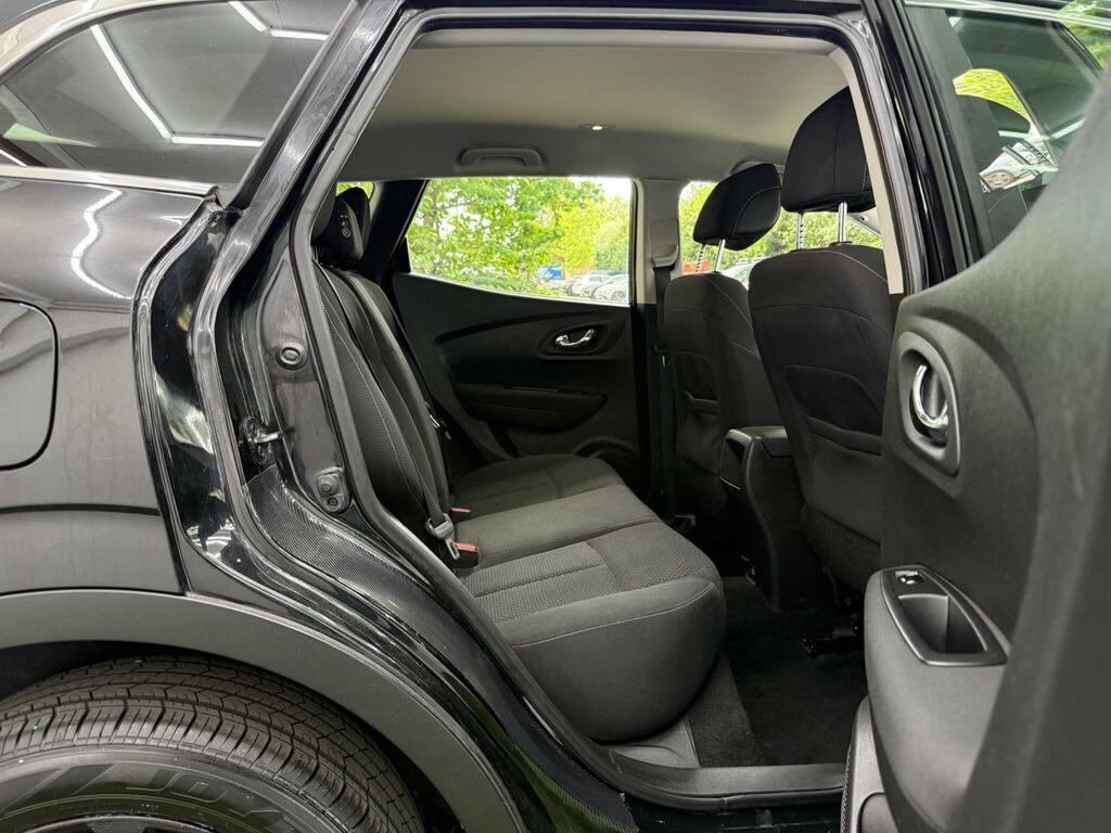 Renault Kadjar 1.5 Signature Nav Dci 5 Seat Family Suv Wit White #19