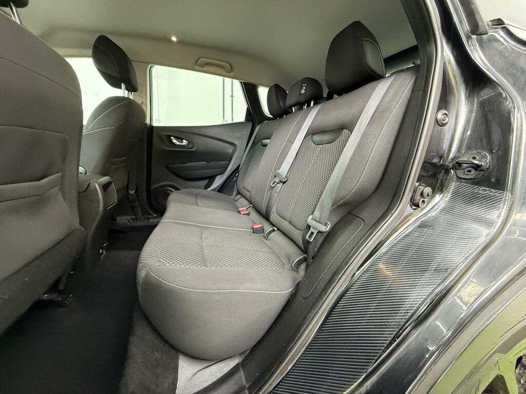 Renault Kadjar 1.5 Signature Nav Dci 5 Seat Family Suv Wit White #25
