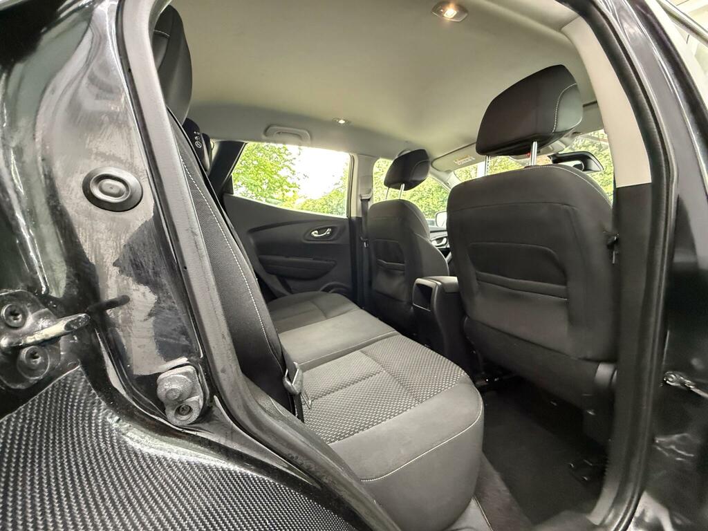 Renault Kadjar 1.5 Signature Nav Dci 5 Seat Family Suv Wit White #20