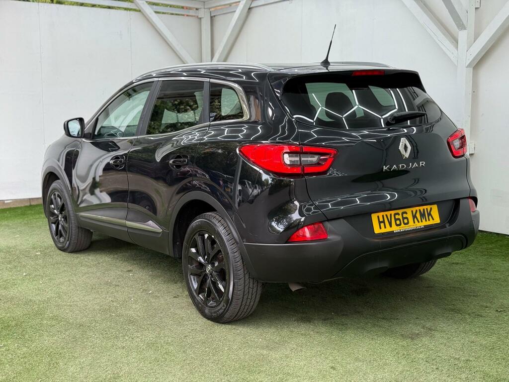 Renault Kadjar 1.5 Signature Nav Dci 5 Seat Family Suv Wit White #9