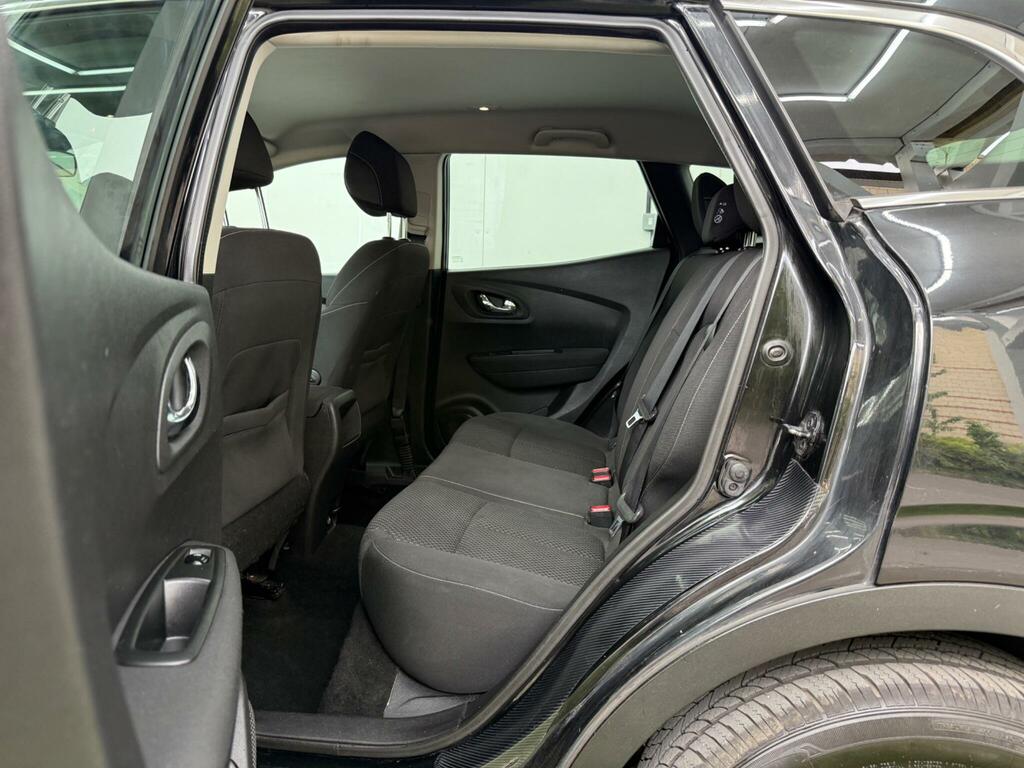 Renault Kadjar 1.5 Signature Nav Dci 5 Seat Family Suv Wit White #23
