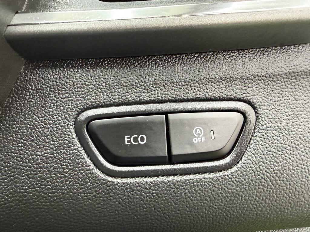 Renault Kadjar 1.5 Signature Nav Dci 5 Seat Family Suv Wit White #40