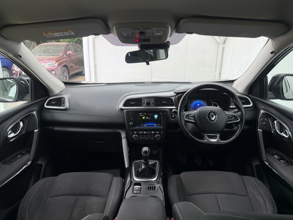 Renault Kadjar 1.5 Signature Nav Dci 5 Seat Family Suv Wit White #29