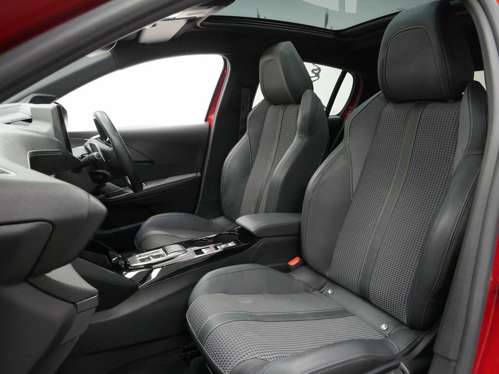 Peugeot 208 For Sale In Little Gaddesden HV23YCX Red #6