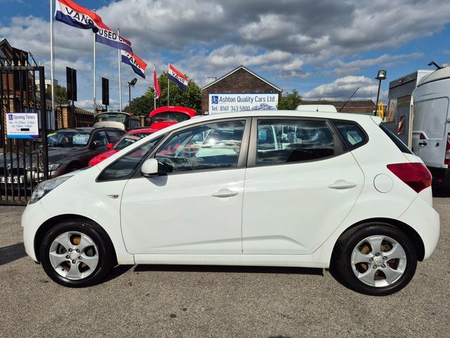 Kia Venga 1.4 Crdi Ecodynamics 2 Euro 5 S S White #2