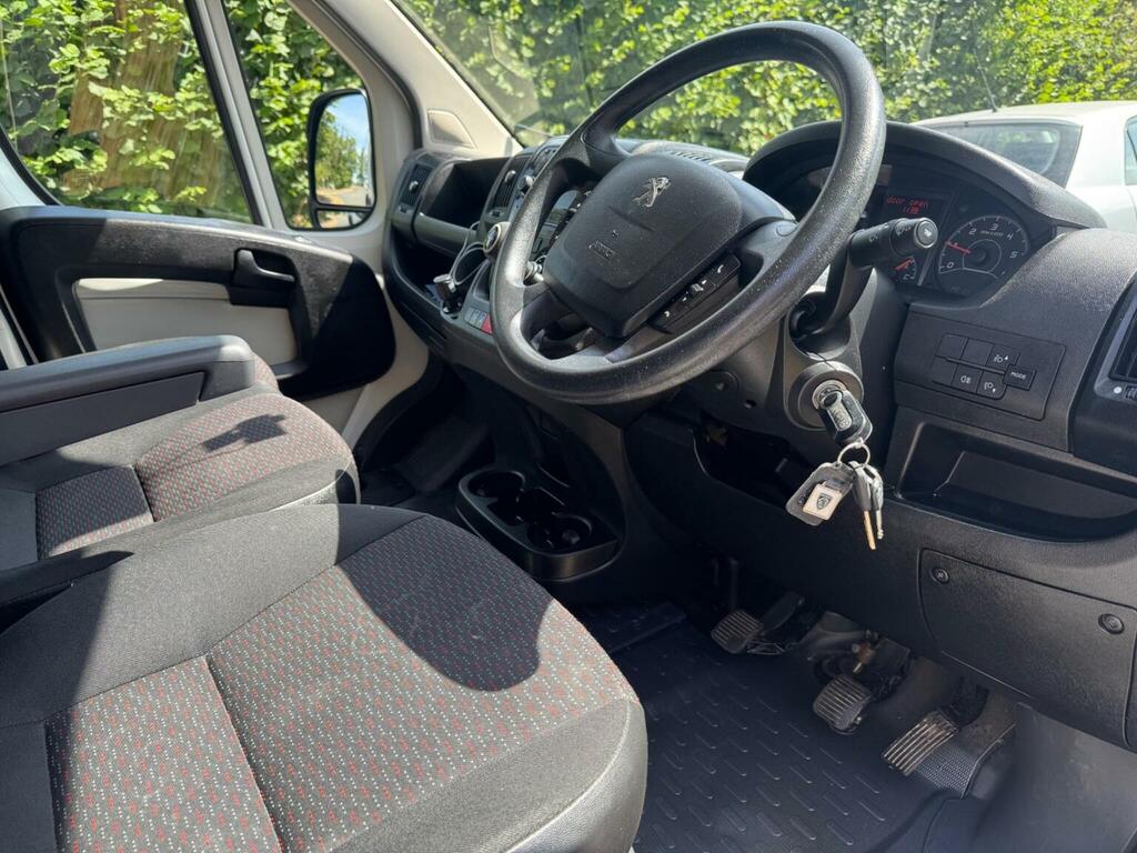 Peugeot Boxer 2.0 Bluehdi 333 Professional Panel Van Silver #7