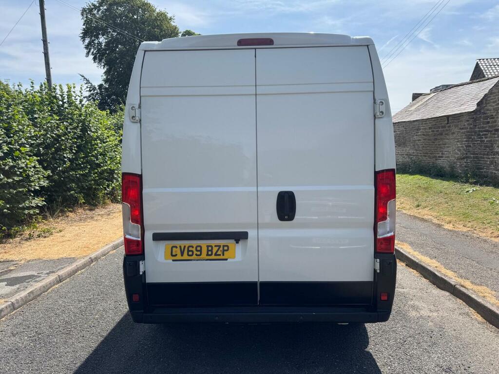Peugeot Boxer 2.0 Bluehdi 333 Professional L2 H2 Euro 6 White #4