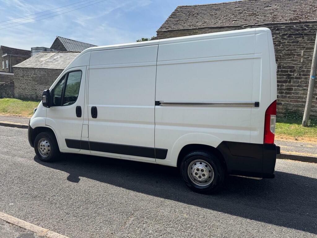 Peugeot Boxer 2.0 Bluehdi 333 Professional L2 H2 Euro 6 White #3