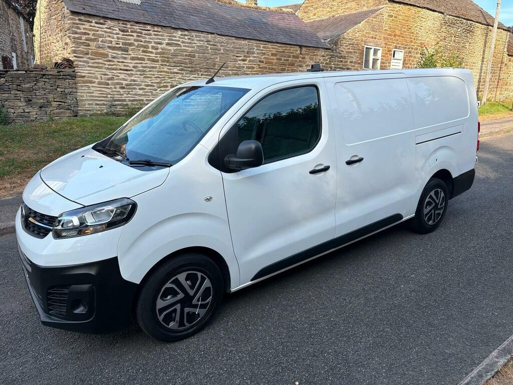 Vauxhall Vivaro 2.0 Turbo D 3100 Edition L2 H1 Euro 6 Ss White