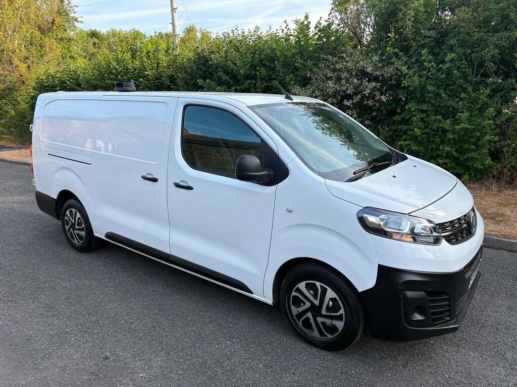 Vauxhall Vivaro 2.0 Turbo D 3100 Edition L2 H1 Euro 6 Ss White #6