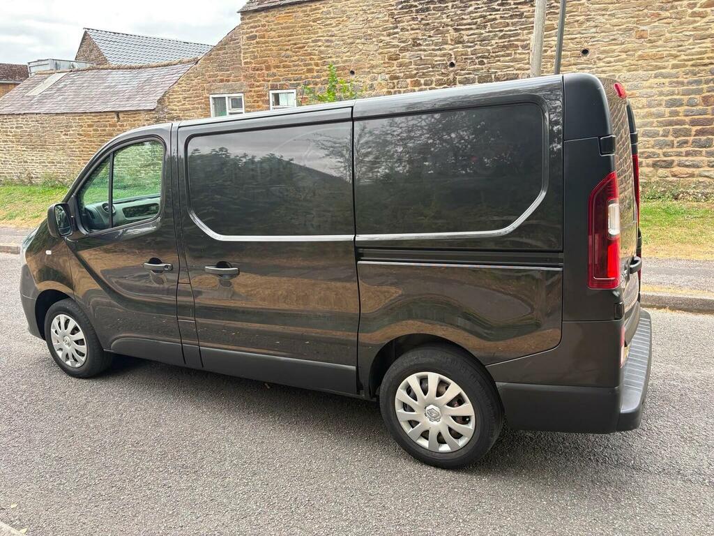 Renault Trafic 1.6 Dci Energy 27 Business Swb Standard Roof Euro Black #2