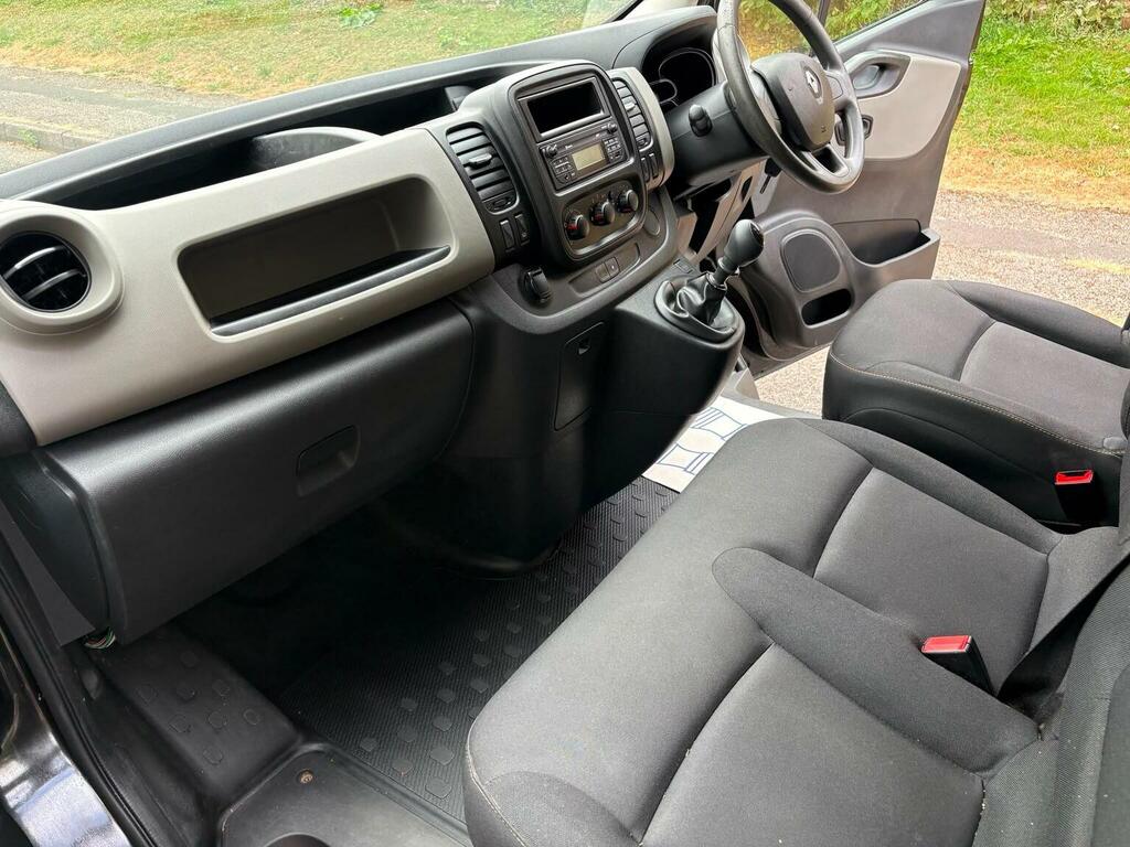 Renault Trafic 1.6 Dci Energy 27 Business Swb Standard Roof Euro Black #6