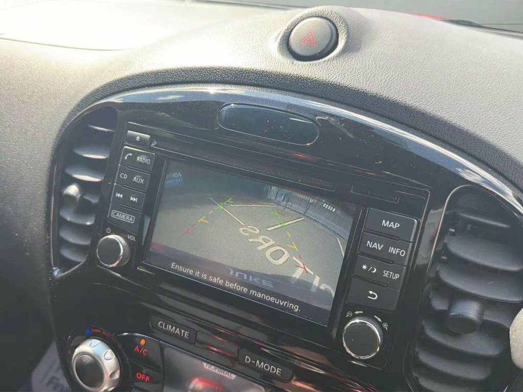 Nissan Juke 1.2L N-connecta Red #3