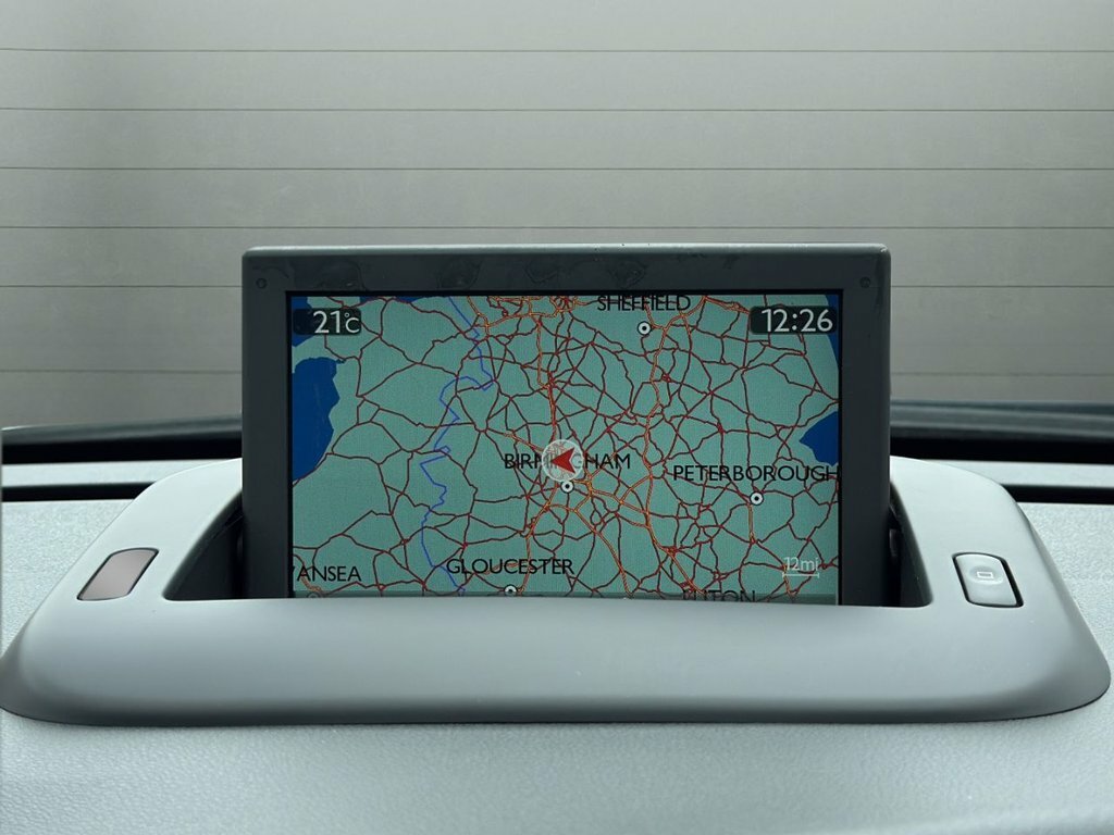 Peugeot 3008 Diesel White #14