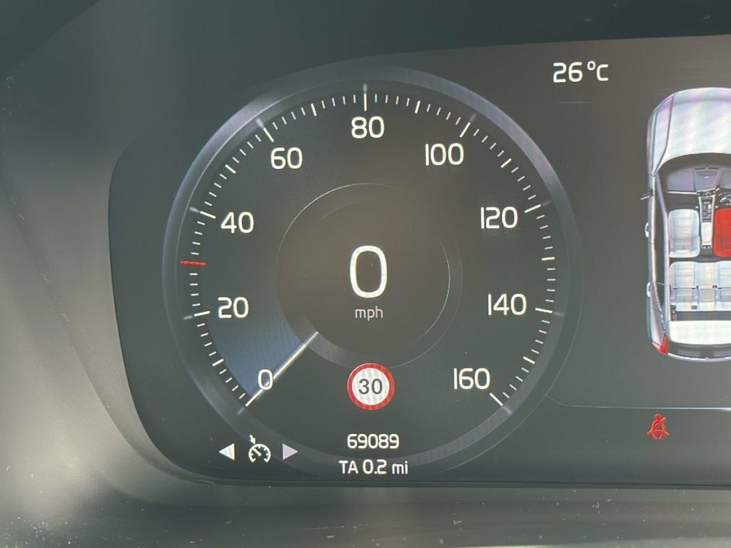 Volvo XC40 T4 Fwd R-design 2200 Factory Options S Blue #13