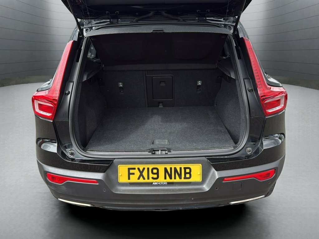Volvo XC40 1.5L R-design Black #5