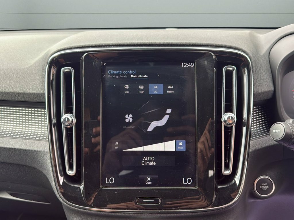 Volvo XC40 T4 Fwd R-design 2200 Factory Options S Blue #15