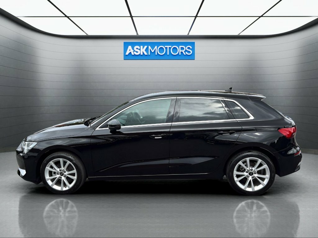 Audi A3 1.5L Sport Black #2