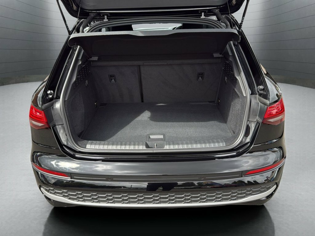 Audi A3 1.5L Sport Black #5