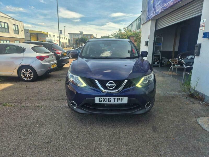 Nissan Qashqai 1.2 Dig-t N-tec Xtron Blue