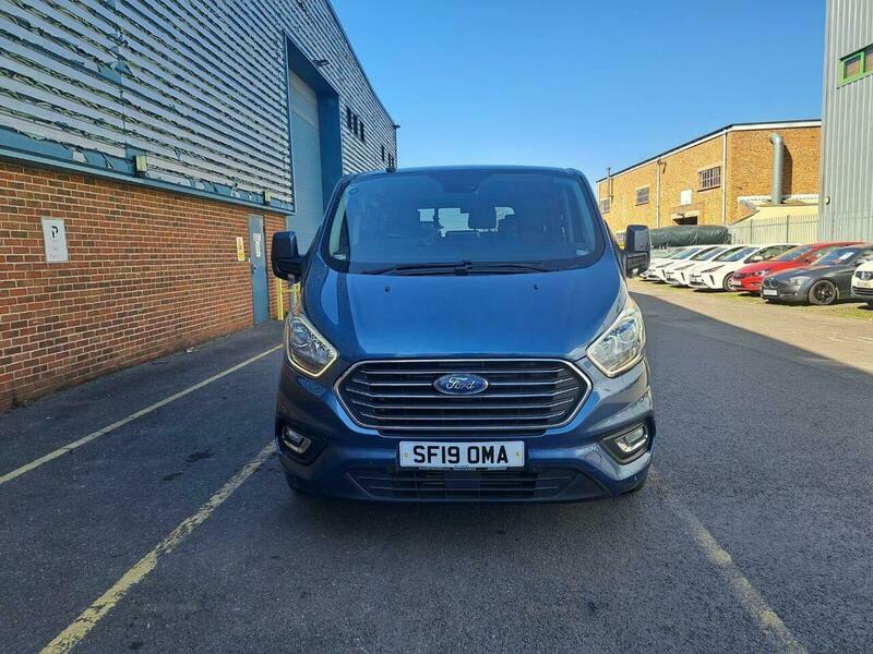 Ford Tourneo Custom 2.0 320 Ecoblue Titanium SF19OMA Blue #2