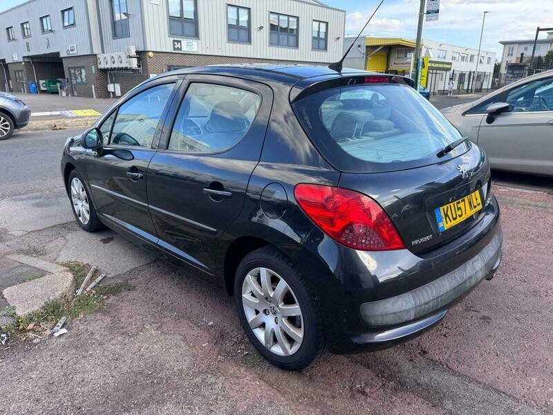 Peugeot 207 1.6 Vti Se Premium Black #6