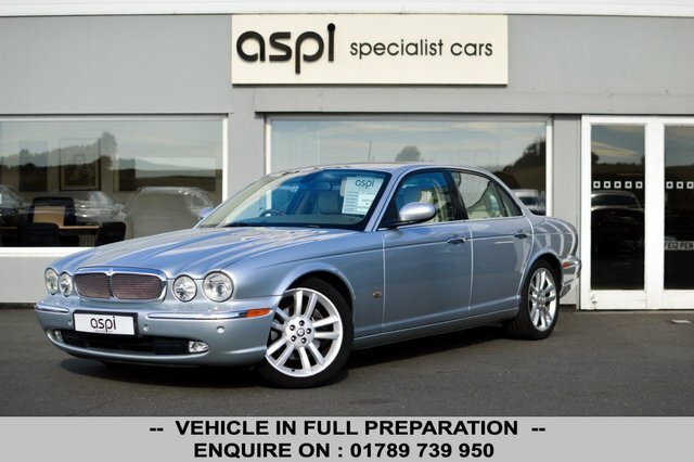 Jaguar XJ Xj8 Sovereign Saloon Silver #5