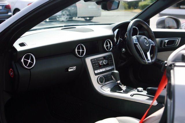 Mercedes-Benz SLK Slk200 Blueefficiency Amg Sport Grey #5
