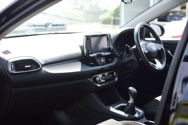 Hyundai I30 Fastback 1.4 T-gdi 140 Se Nv Dct Black #8